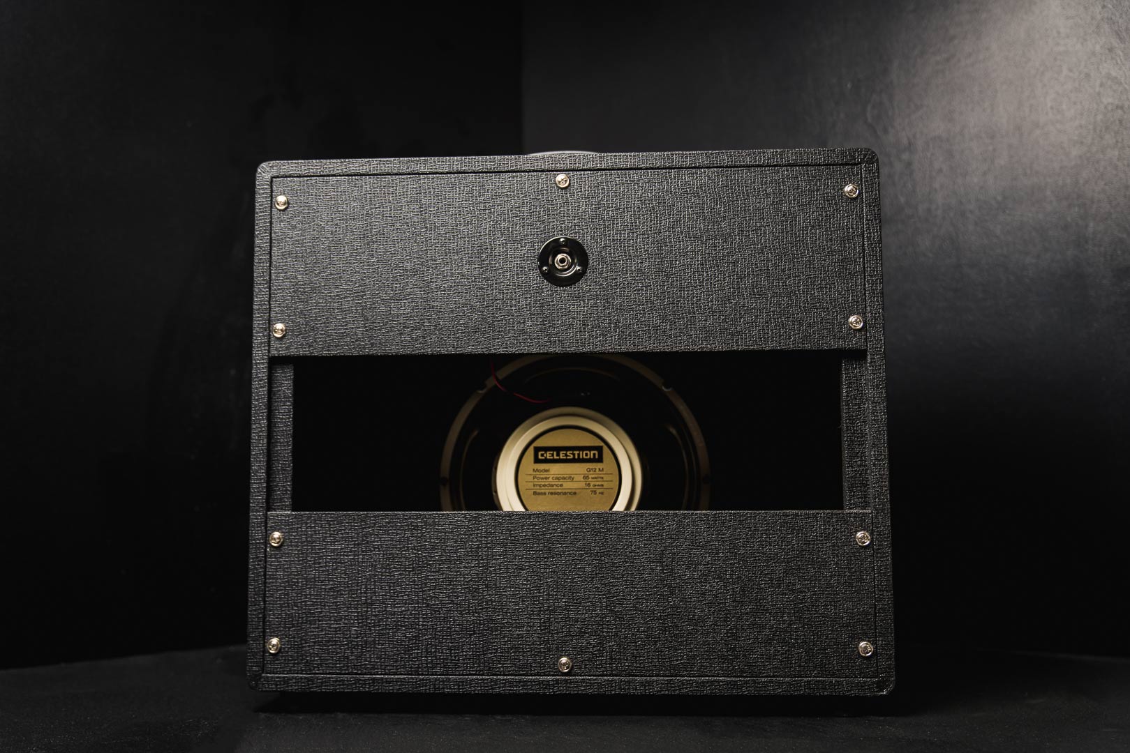 Bravado – 1×12″ extension cab